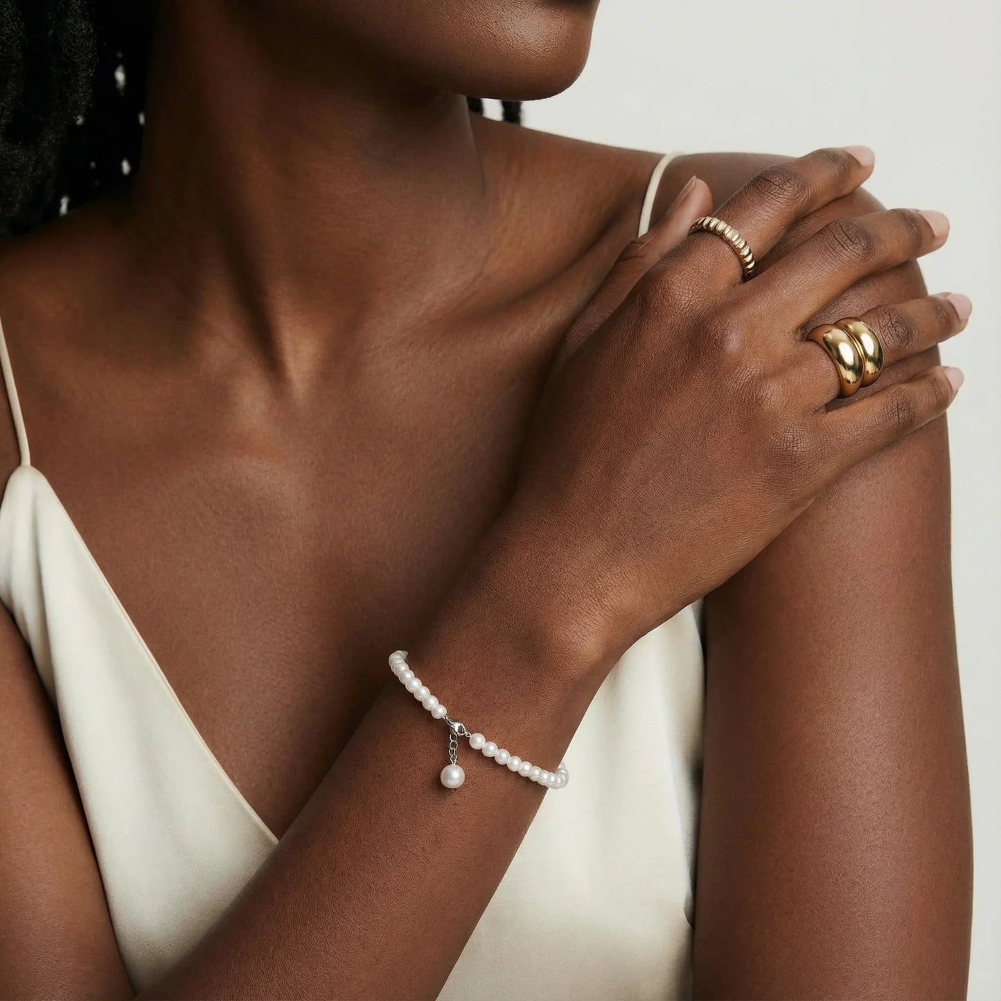 Pearl Whisper Armband